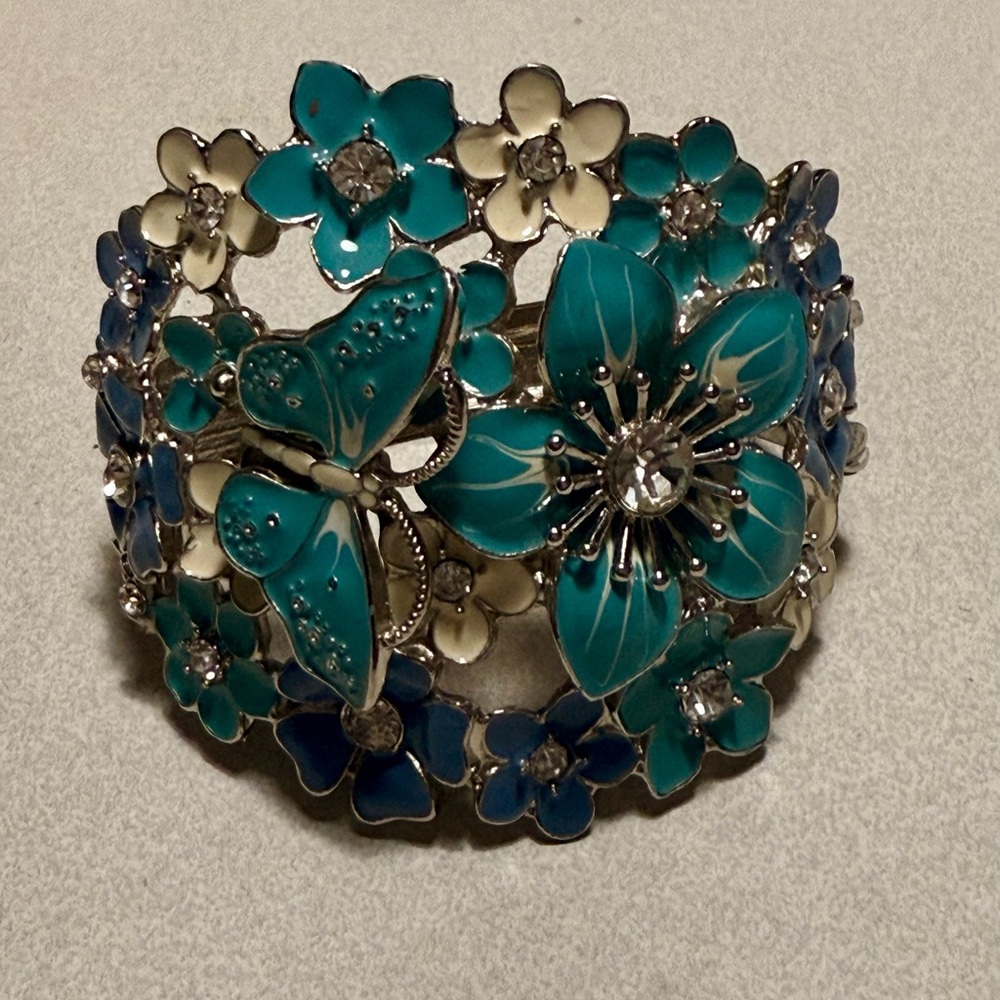 Bracelet Enamel Bangle shades of blue Flowers Aurora Crystals **EUC** GORGEOUS!!